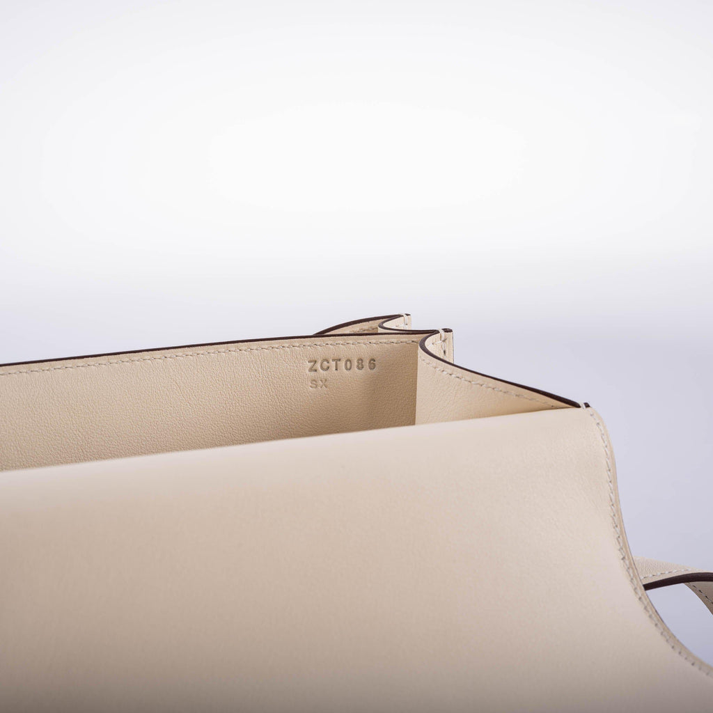 Hermes Constance 18 Nata Swift leather with Rose Gold Hardware - 2021, Z