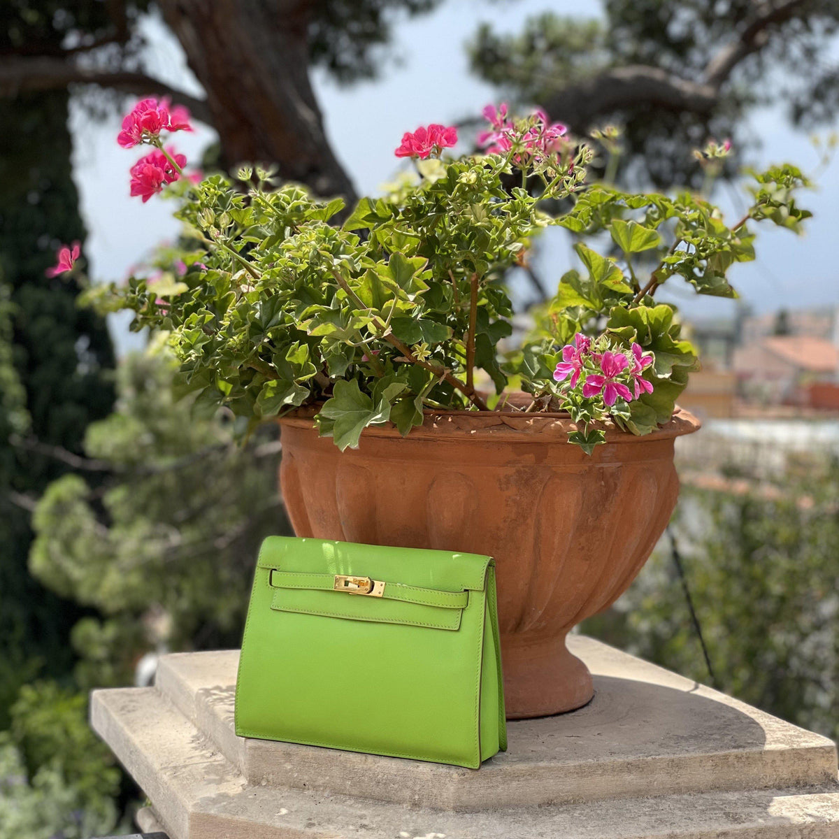 Hermes Kelly Danse II Vert Cru Swift with Gold Hardware - 2004, H Square
