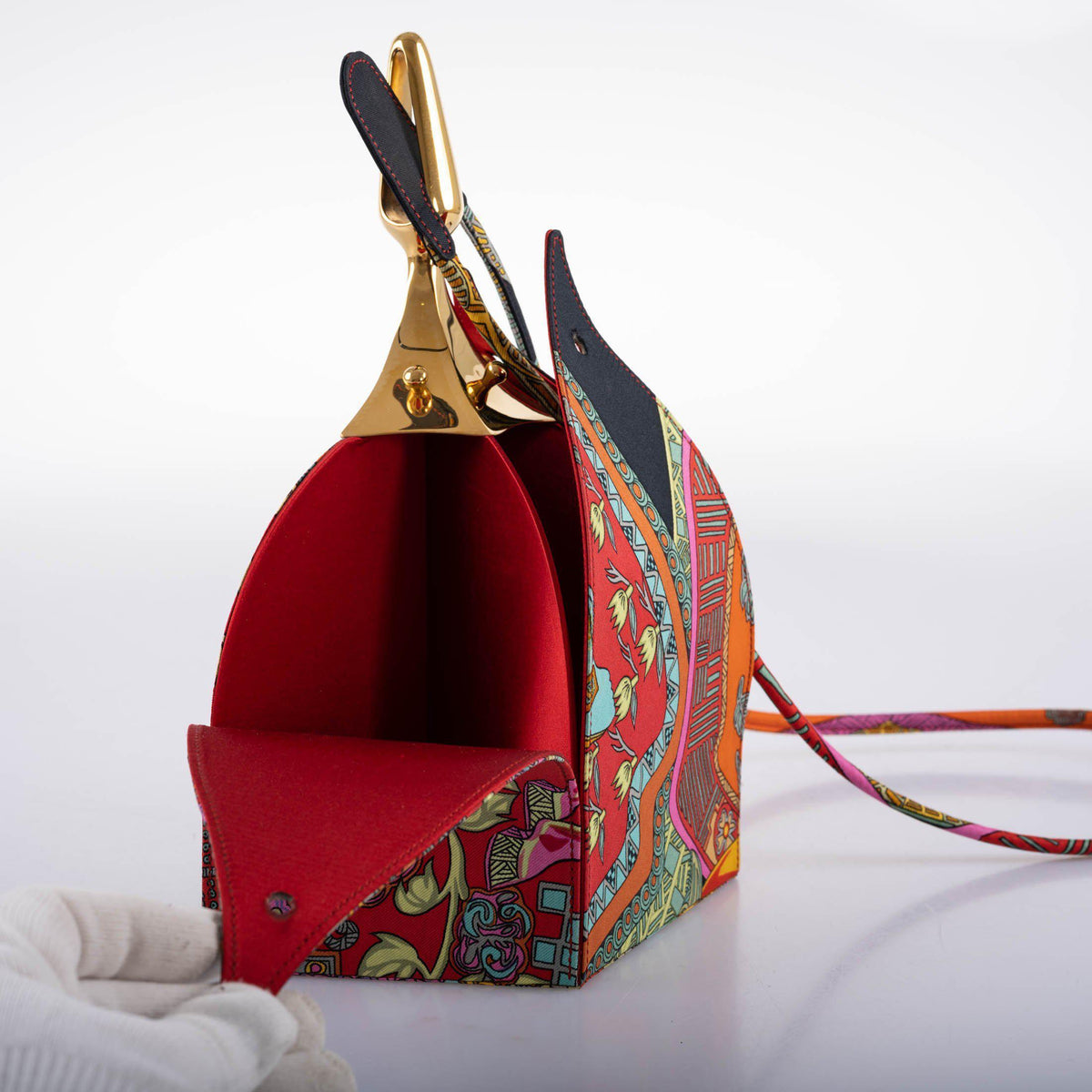 Hermes Unique Silk ‘Art des Steppes’ Yurt Runway Bag - 1991